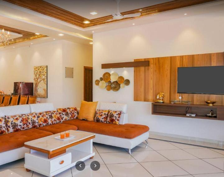 7Bhk Villa With Wonderful View And Good Food Lonavala Luaran gambar