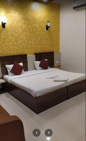 7Bhk Villa With Wonderful View And Good Food Lonavala Luaran gambar